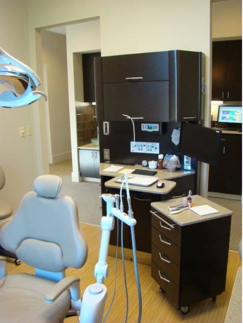 Dental operatory chair and equipment workstation